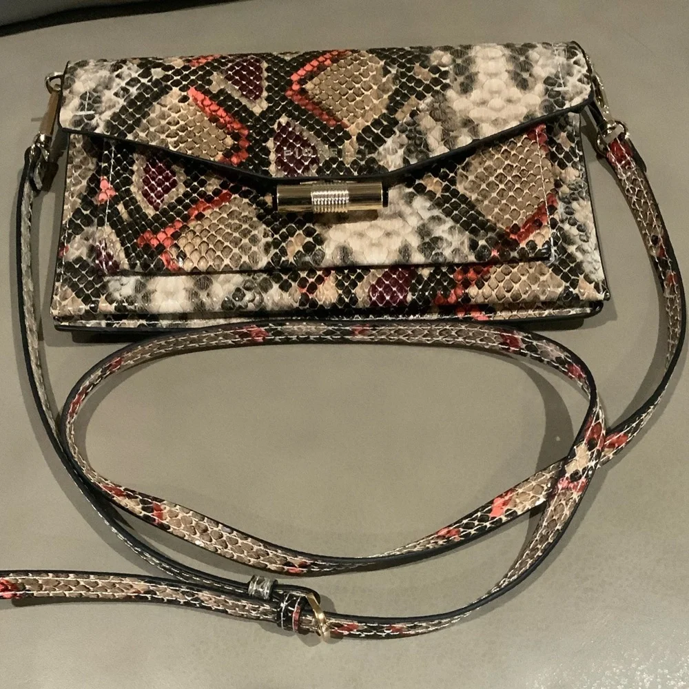 ❤️❤️FIORELLI Flynn crossbody bag❤️❤️beautiful